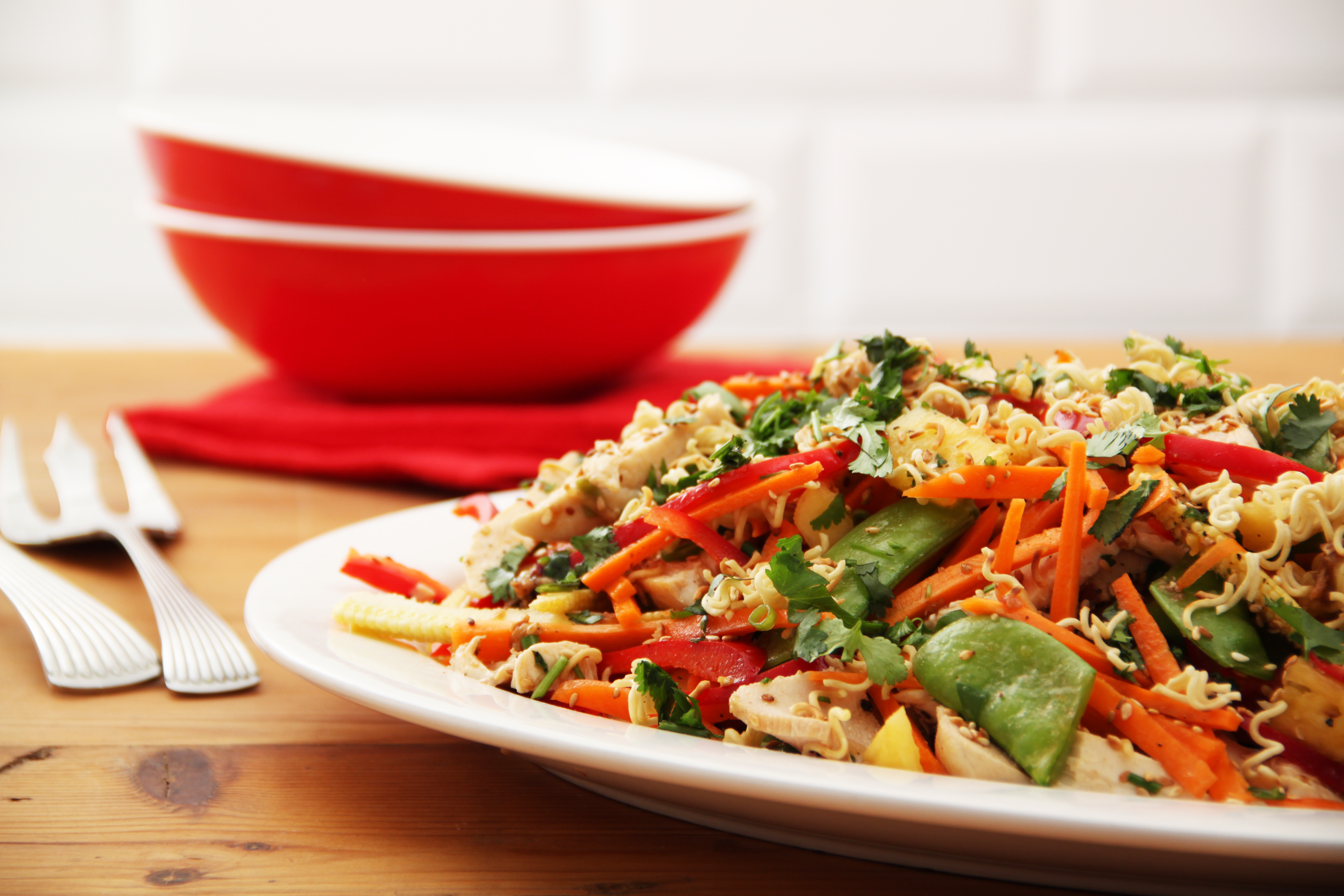 Crunchy chicken noodle salad
